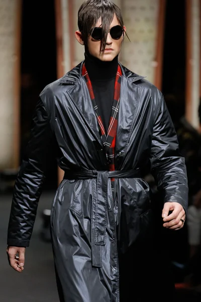 Look 62